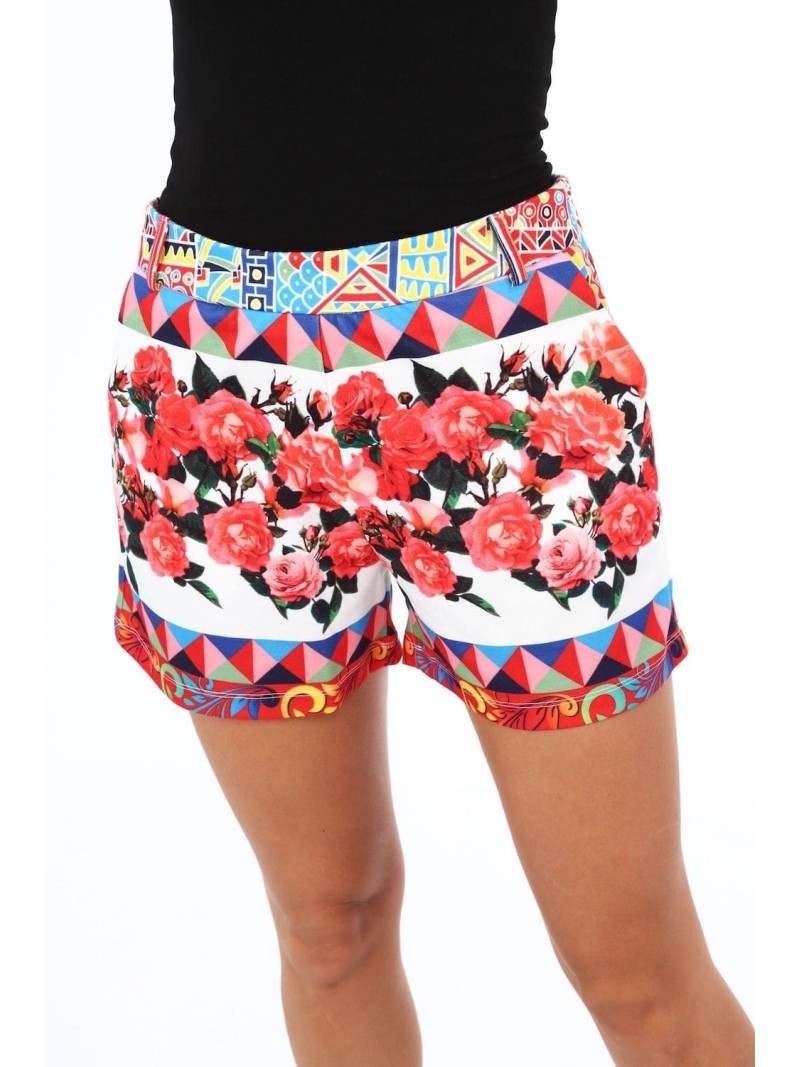 Pantaloni scurti de dama cu modele florale crem MP47112 - Magazin online - Boutique